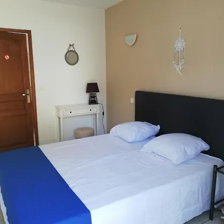 לינה וארוחת בוקר D'hotes Multari פטרימוניו